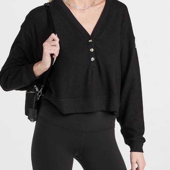 ALO YOGA Alolux Soho Cropped Henley Top Sz L Black V-Neck - Picture 2 of 7